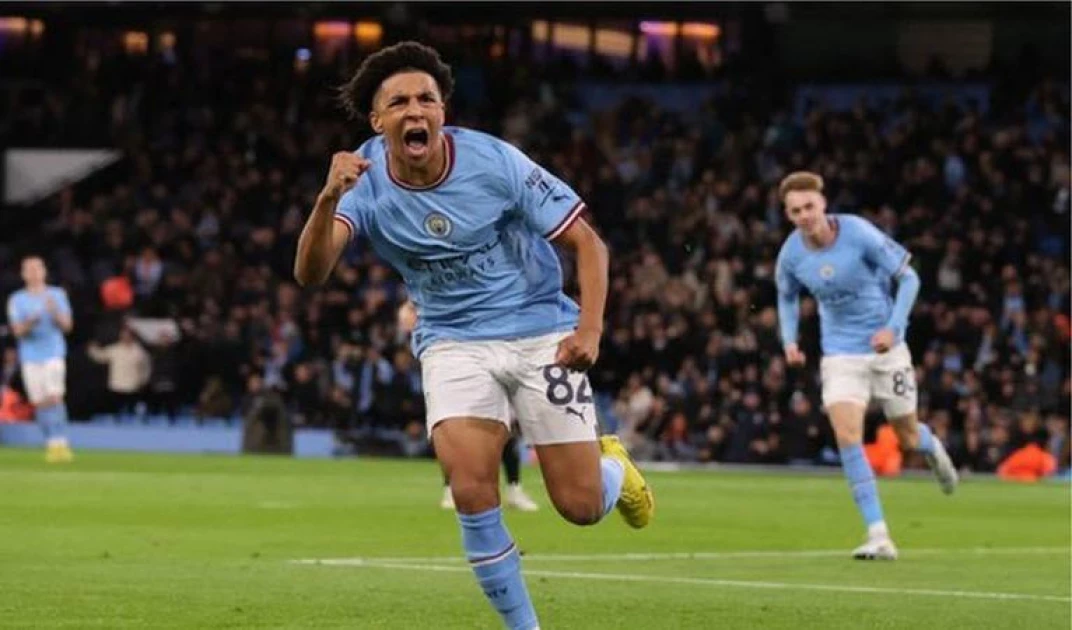 Man City defender Lewis signs new five-year contract