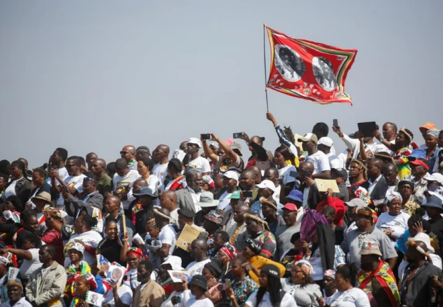 South Africa holds state funeral for controversial Zulu prince Buthelezi