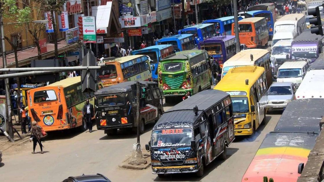 Phone snatchers turn Tom Mboya street into their 'playground'