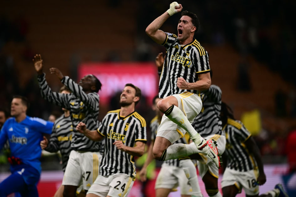Juventus score three late goals to salvage draw at Bologna