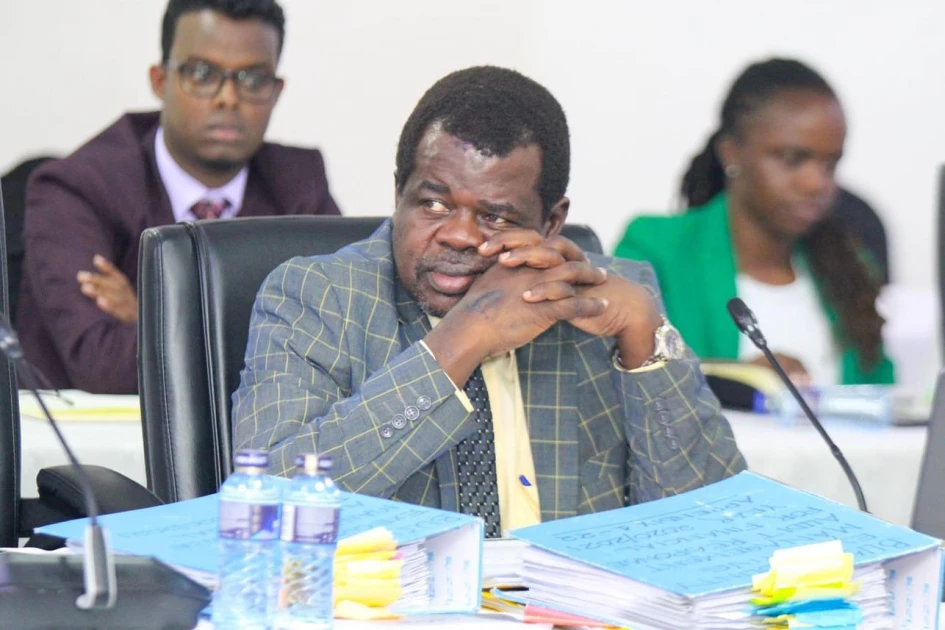 Okiya Omtatah heads to police to file death threat claims against Ruto 