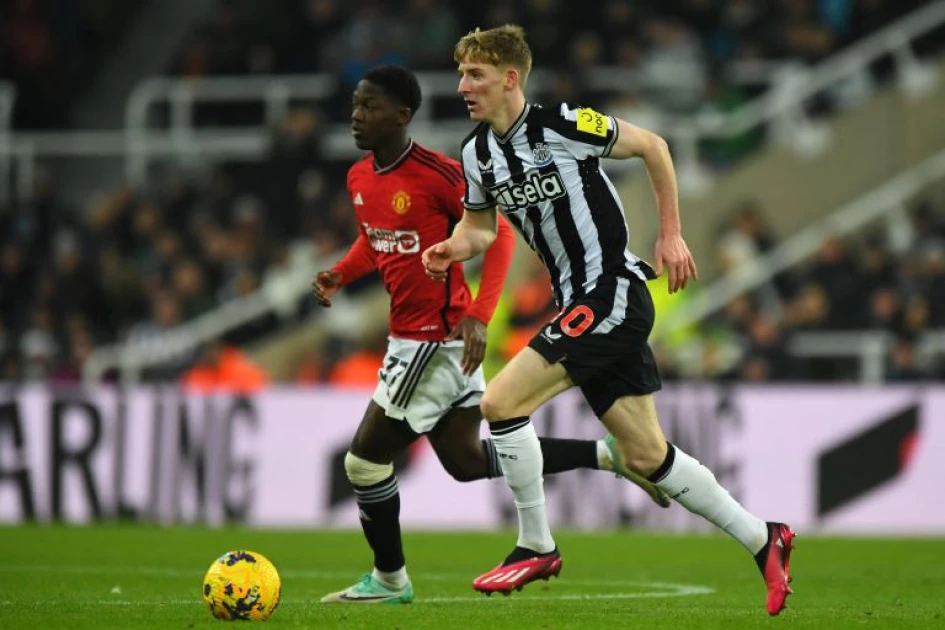 Newcastle Inflict More Misery On Man Utd, Arsenal Extend Premier League ...