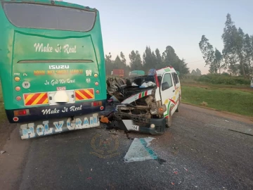 Four dead, 9 injured after 14-seater matatu collides with bus on Eldoret-Nakuru highway
