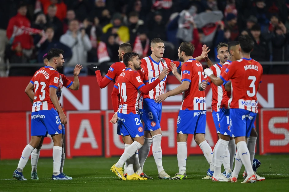 Girona grab back top spot in La Liga