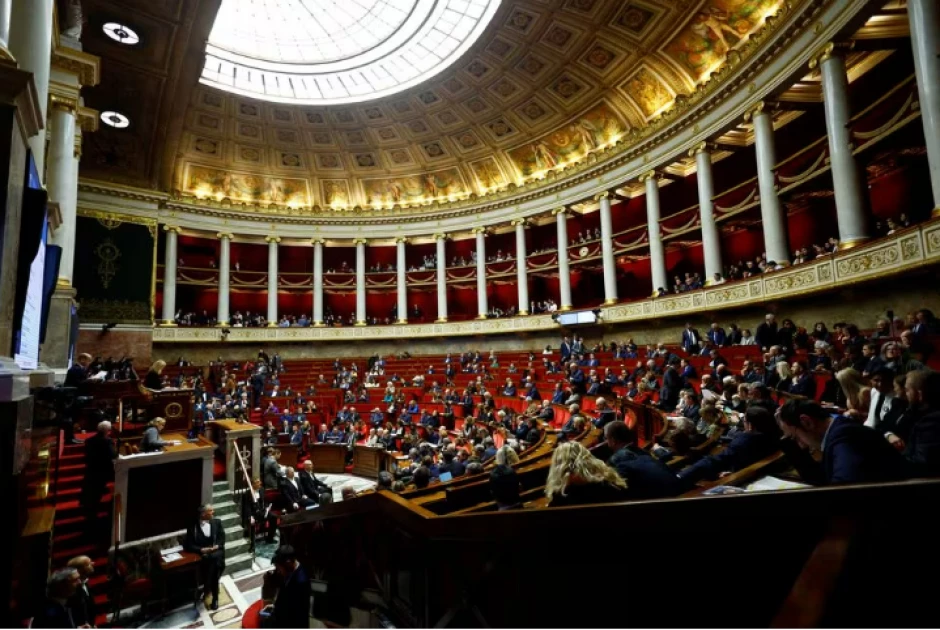 French lawmakers strike deal on tougher immigration bill