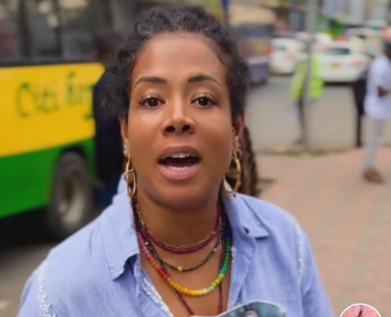 American R&B star Kelis is in Kenya, films herself struggling with Nairobi traffic 