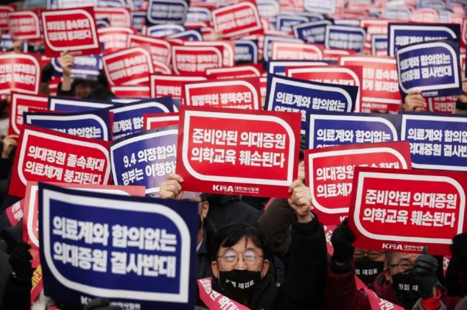 South Korea says to start legal action against doctors over walkout