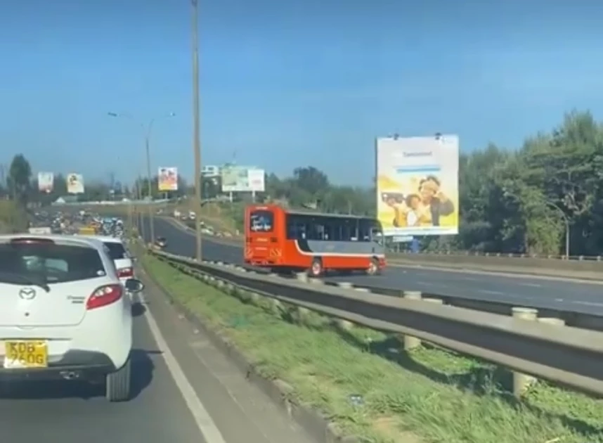 Super Metro takes action on reckless driver spotted making a U-turn on Thika Superhighway