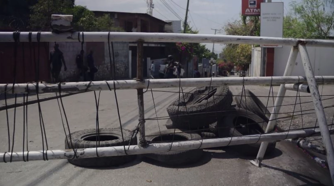 Post-apocalyptic scenes in Haiti's capital as social fabric frays