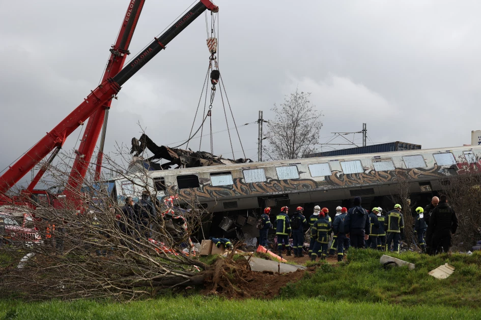 Greek govt accused of manipulating train tragedy evidence - Vimarsana News