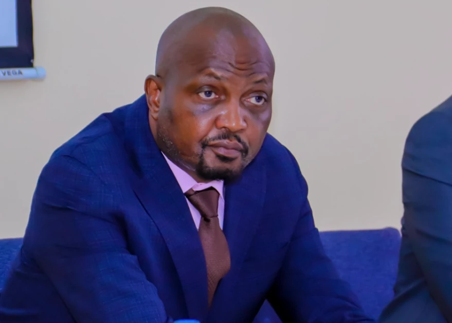 Moses Kuria's address disrupted by crowd at Muranga MCA's burial