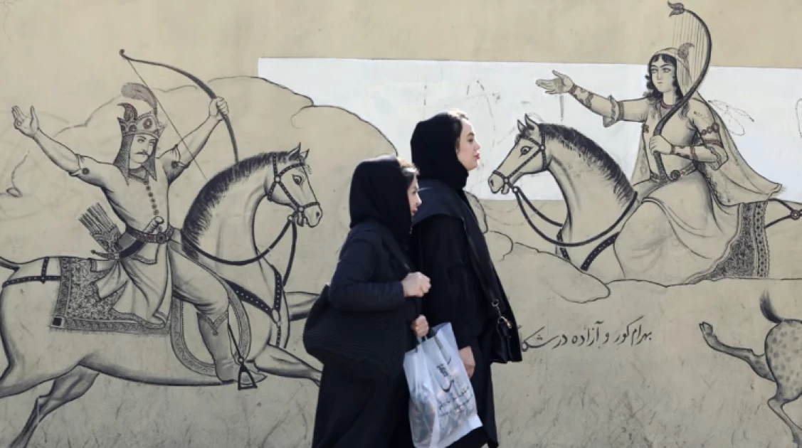Iran police toughen controls on women without hijab