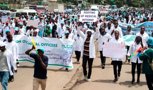 Court extends orders barring doctors' strike, urges further dialogue