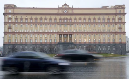 Russia tightens officials' travel rules due to fears over secrets