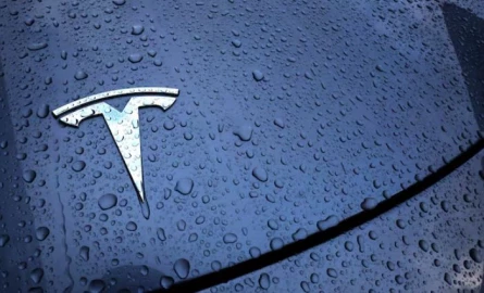 Tesla to lay off nearly 2,700 employees in Texas factory, notice shows