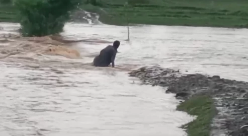 Kirinyaga: 27-year-old man swept by floods while crossing River Thiba