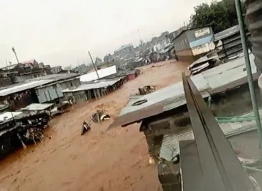 6 people missing, others spend night on rooftops as floods hit Mathare