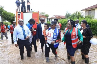 Governor Wavinya leads rescue, evacuation efforts for Mavoko flood victims