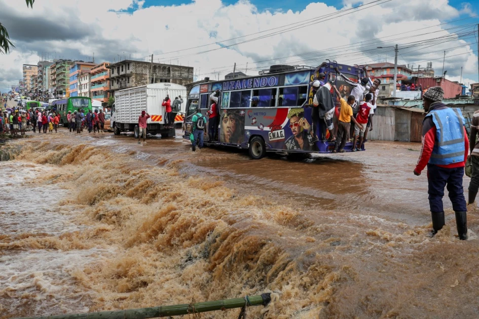 Heavy rainfall, strong winds to continue until Monday next week - Met Department