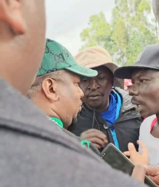 Sonko rescues Andrew Kibe from angry mob at Ngong Road restaurant