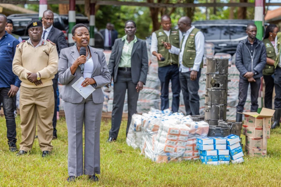 Rachel Ruto donates food to 203 families affected by floods in Thika