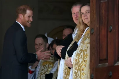 Prince Harry appears, alone, for UK Invictus Games service