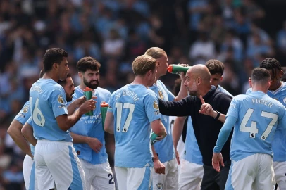 History-chasing Man City eye Premier League title 'destiny'