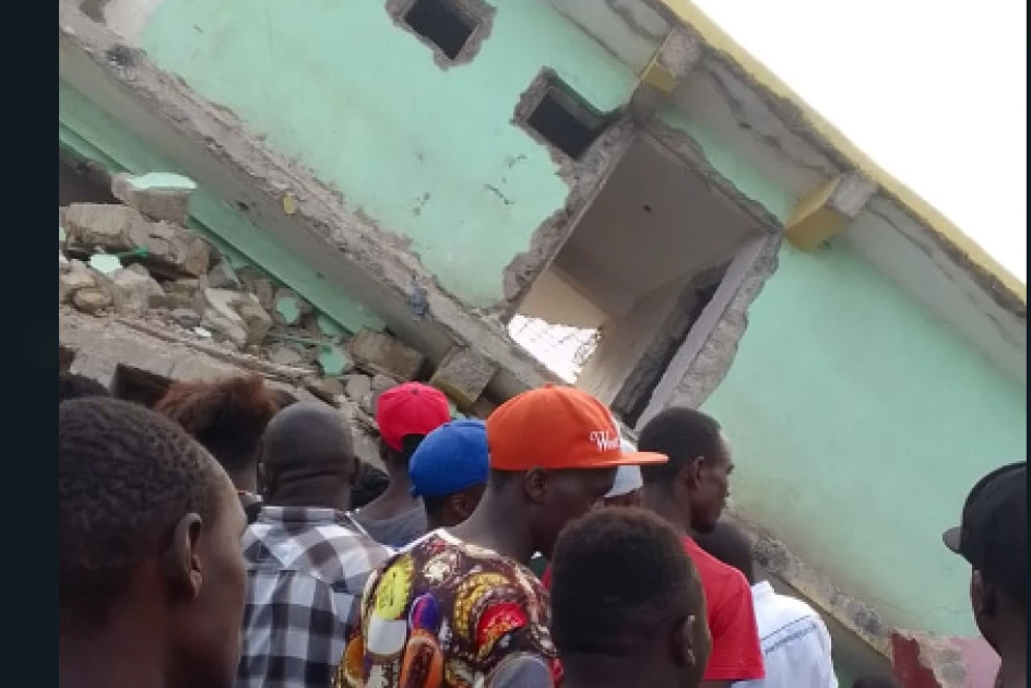 Four rescued, several feared trapped after building collapses in South B