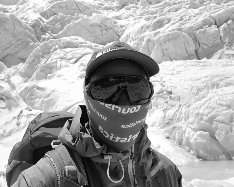 Kenyan climber Cheruiyot Kirui found dead metres from Everest summit