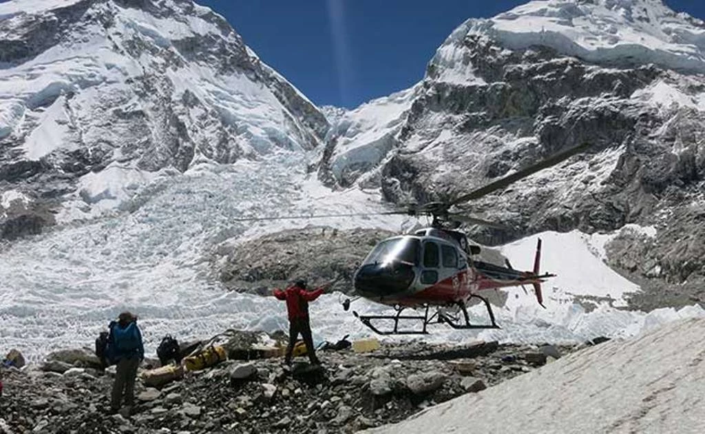 Explainer: The millions needed to retrieve the dead from Mt Everest