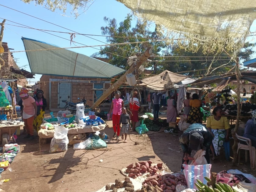 Leaning electric pole: Machakos traders raise alarm over inaction 