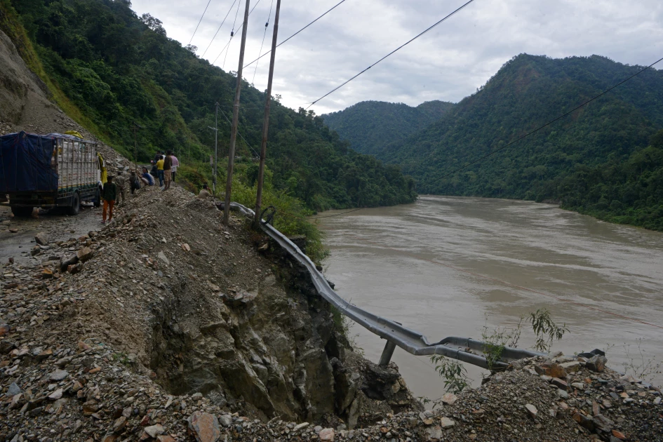 Floods and landslides kill 14 in Nepal: police