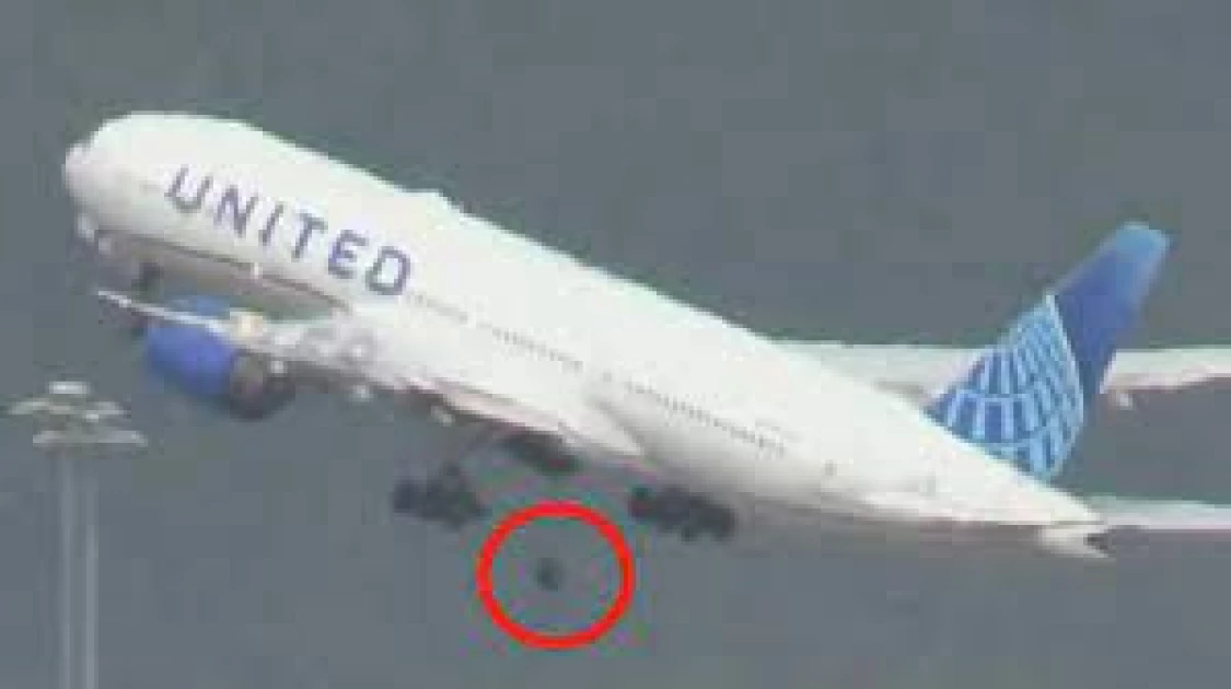 Wheel falls from Boeing plane in Los Angeles