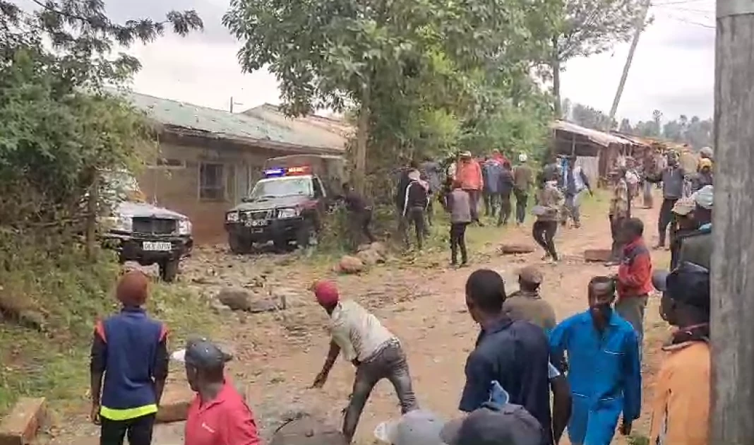 Enraged villagers storm Gachocho police station, overwhelm police, and kill murder suspect