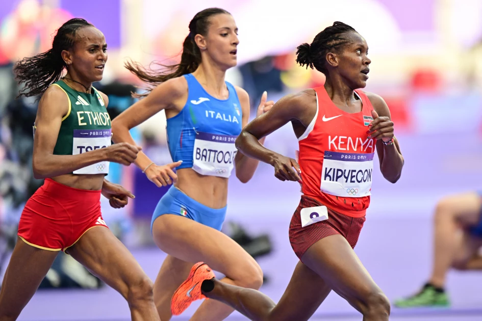 Kipyegon, Chebet and Chelimo storm Paris Games 5000m final 