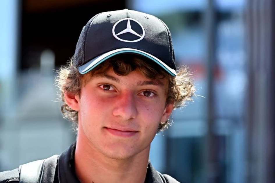 Mercedes Pick Teenage Rookie Antonelli To Replace Lewis Hamilton