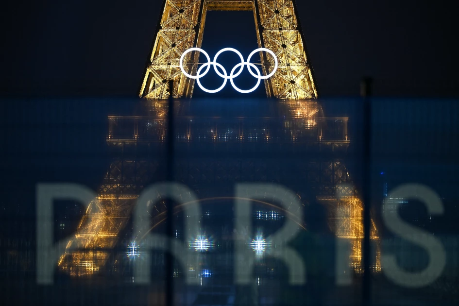 Eiffel Tower to keep Olympic rings after Games