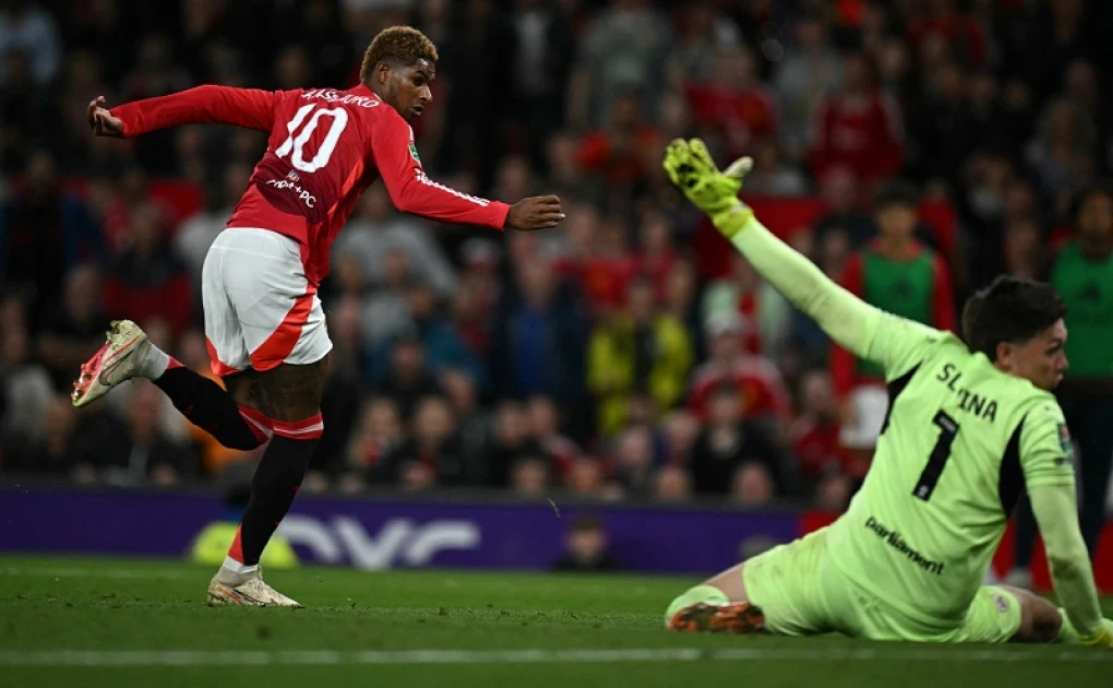 Man Utd hit Barnsley for seven in League Cup rout