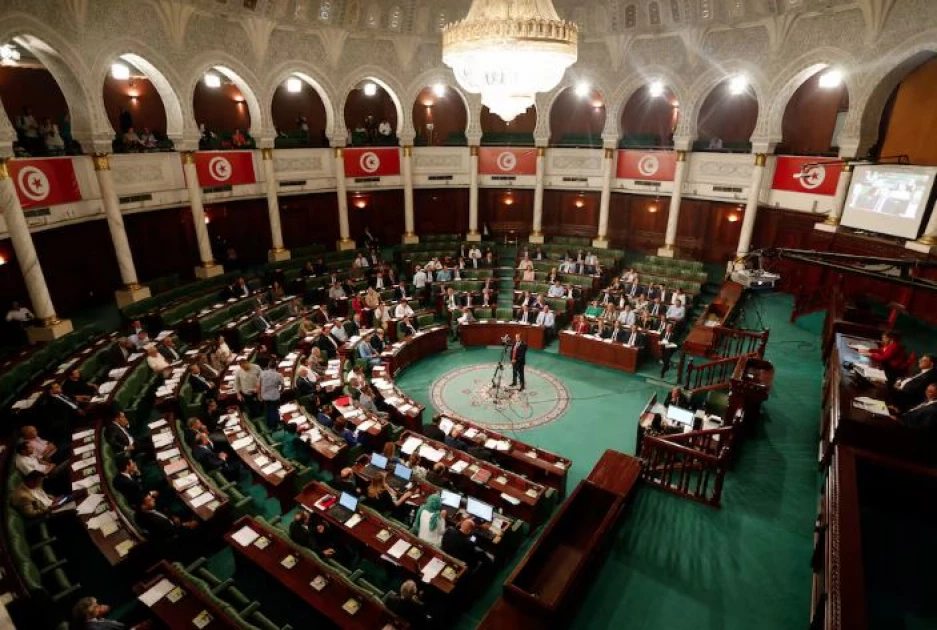 Tunisia assembly votes on election bill days before poll, protest looms