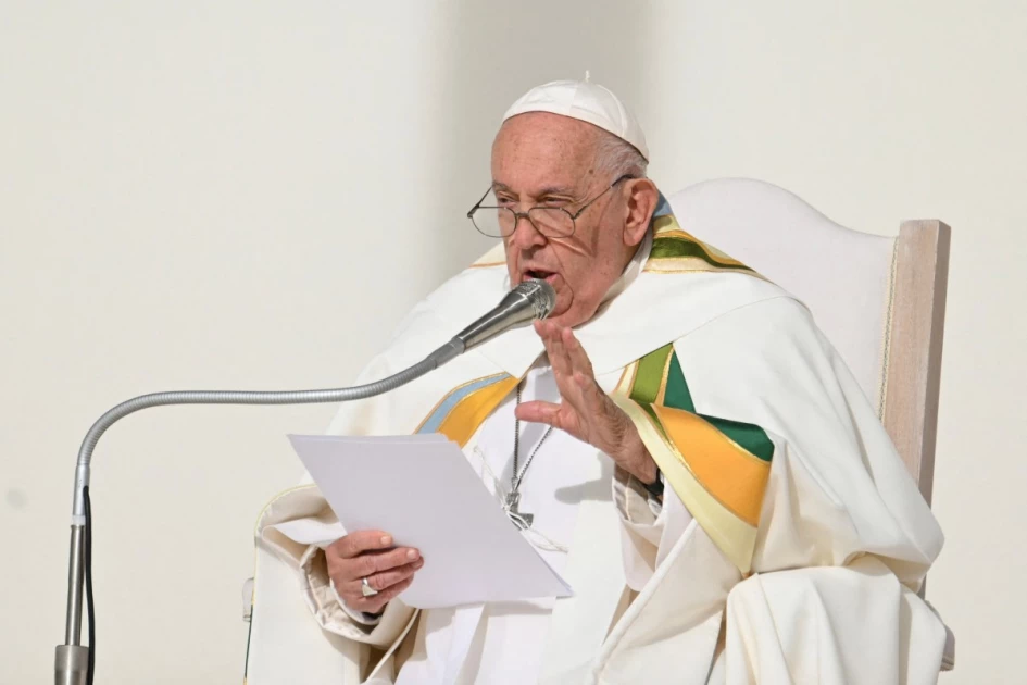 Pope denounces abuse cover-ups as he wraps thorny Belgium visit