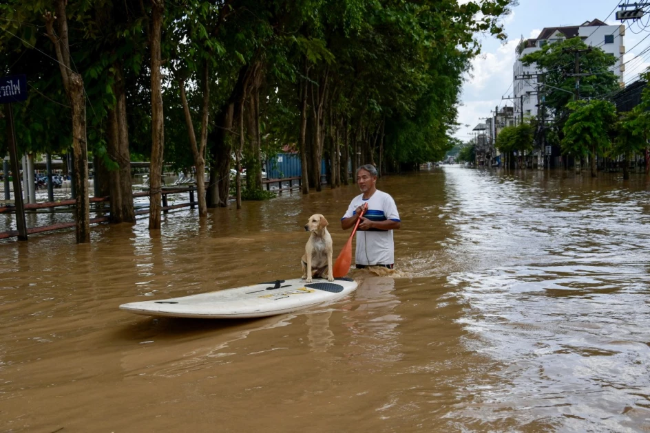 Flash flooding kills three in northern Thailand