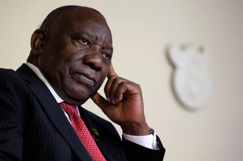 What is the 'farmgate' scandal involving South African President Ramaphosa?