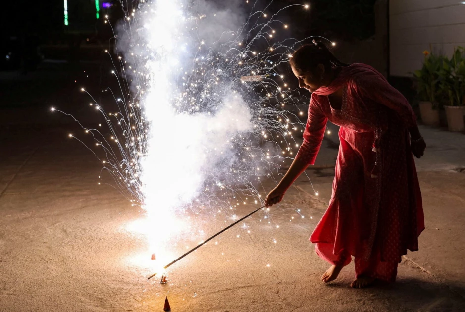 India's capital bans fireworks to curb air pollution