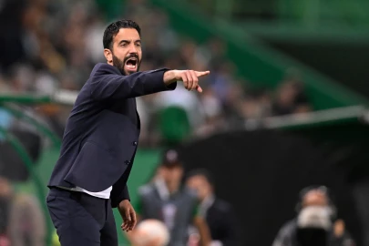 Sporting Lisbon confirm Man Utd interest in coach Ruben Amorim