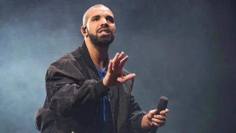 drake-sues-umg-over-kendrick-lamars-diss-track-n353569