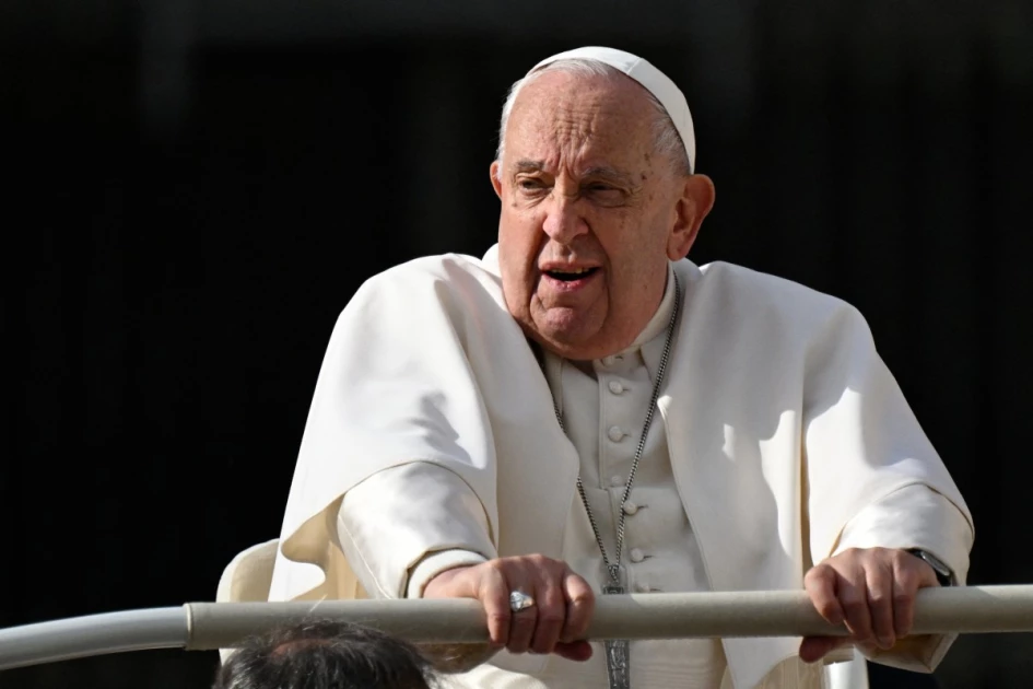 Pope’s doctors say sepsis could threaten his fight against pneumonia