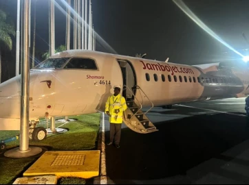 Jambojet plane crashes into poles at JKIA