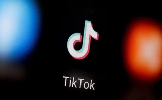 US TikTok users scramble, despair as Bytedance waves the 'white flag'