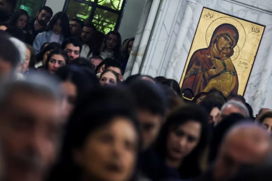 Syrian Christians attend Christmas mass for first time since fall of Assad