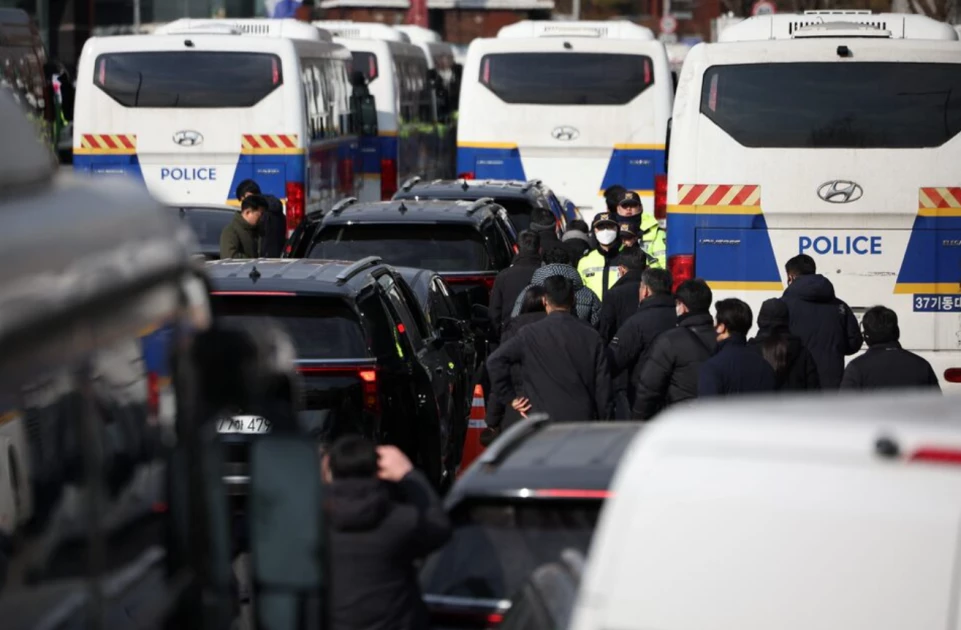 Seoul says over 300 South Koreans held in US battery plant site raid Seoul says over 300 South Koreans held in US battery plant site raid